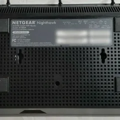 R7000P Bottom R7000P Bottom