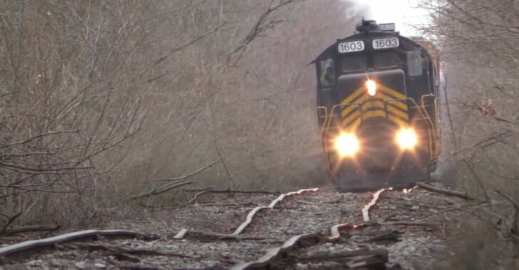 Engine 1603 making it's way down the tracks