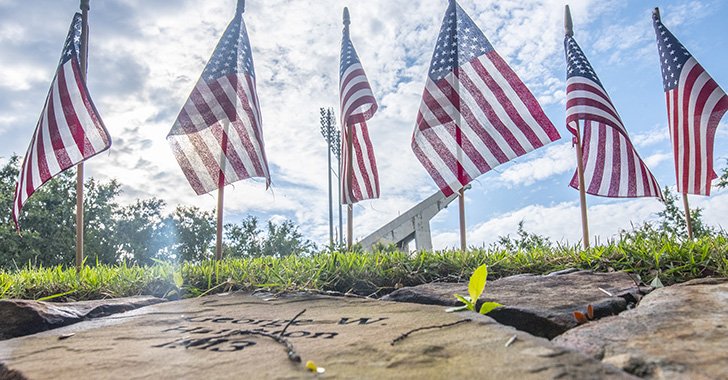 Memorial Day – Flags Memorial Day - Flags