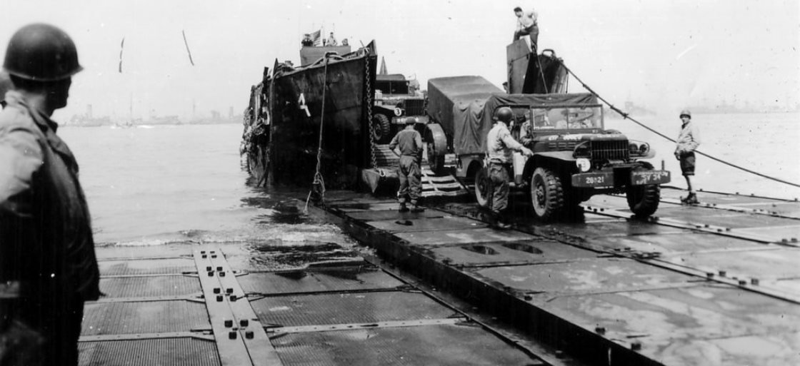 Rhino Ferry at Omaha Beach 1944