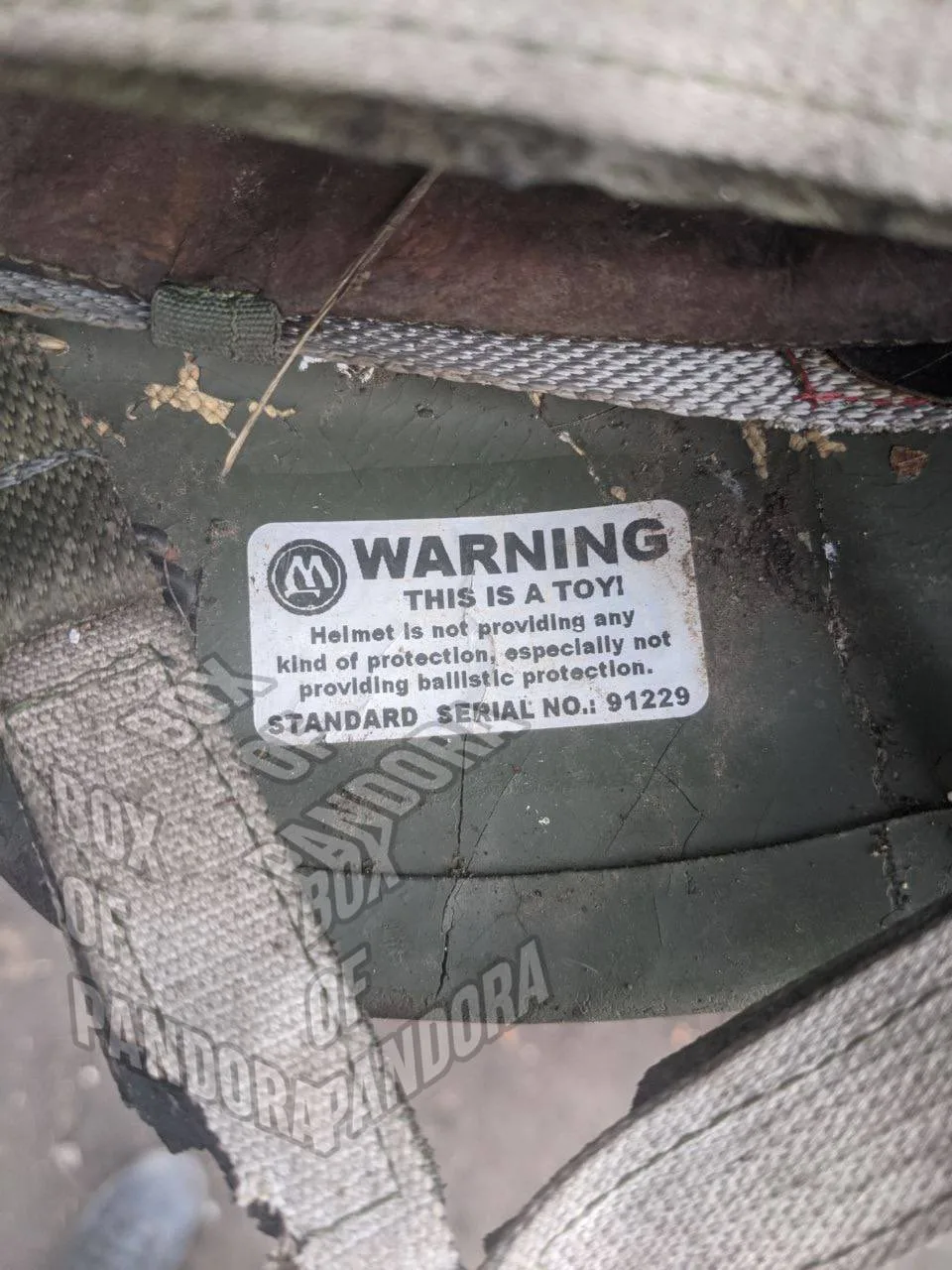 Ukraine army helmet hidden label